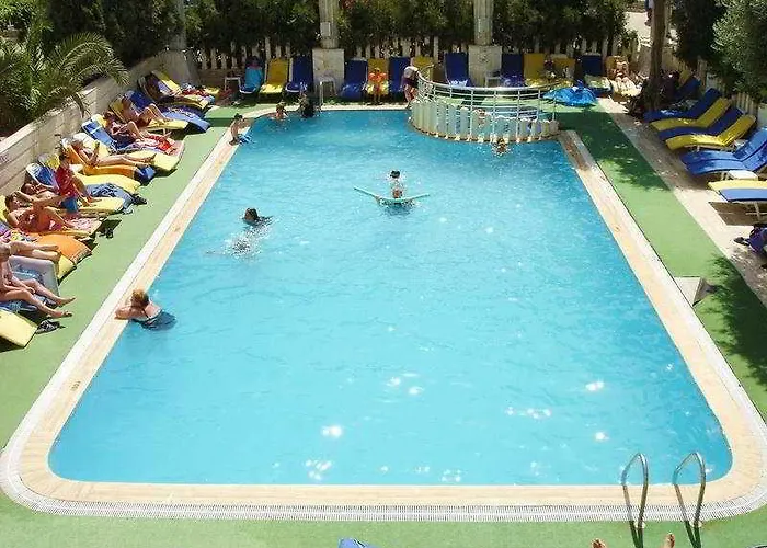 Mutlu Aparthotel