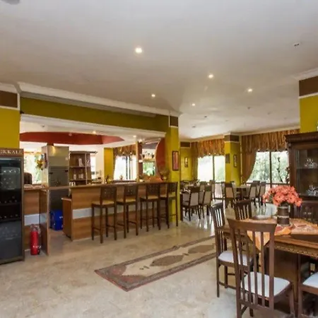 Mutlu Aparthotel 3*