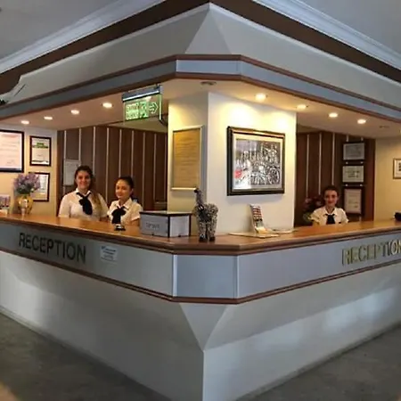 Mutlu Aparthotel