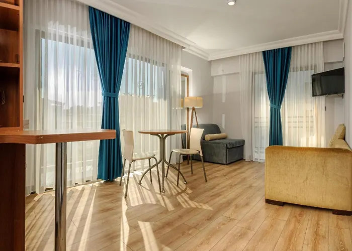 Mutlu Aparthotel 3*